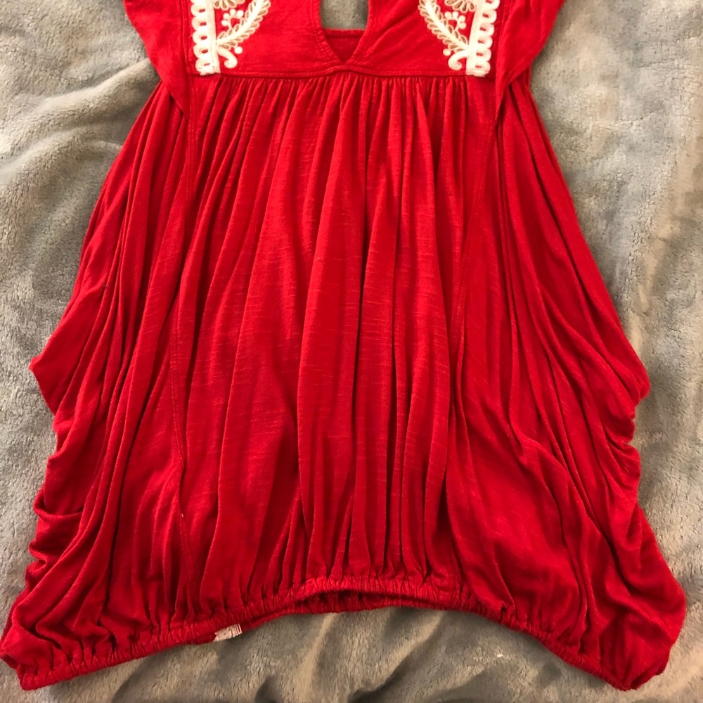SCARLET BLOUSE - Picture 2 of 4